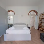 Luxury In Isola - De Castillia 20 *