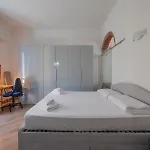 Luxury In Isola - De Castillia 20 *