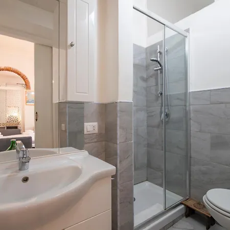 Luxury In Isola - De Castillia 20 米兰